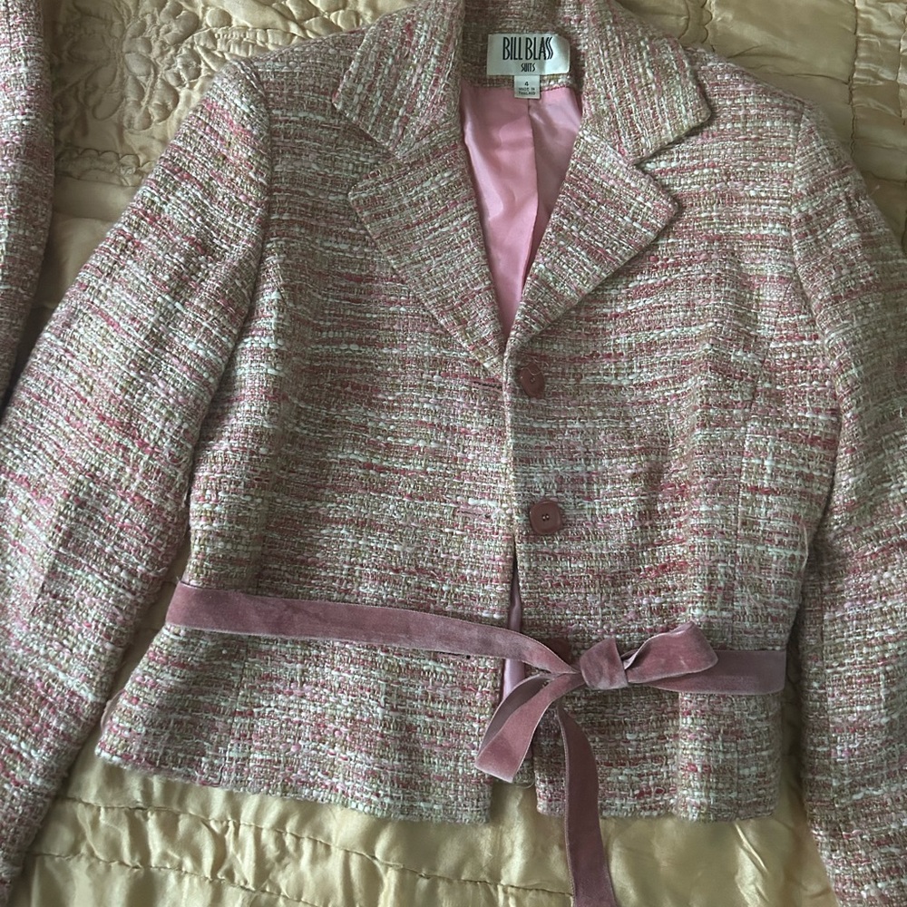 Awesome Vintage Bill Blass pink tweed skirt suit